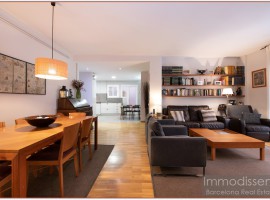 Ref. 1082 Excelente apartamento con parking en el centro de Sarria.