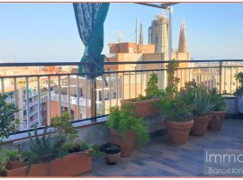 Ref. 1117 Fantastico Atico de 155m2 con 80m2 de terraza.		